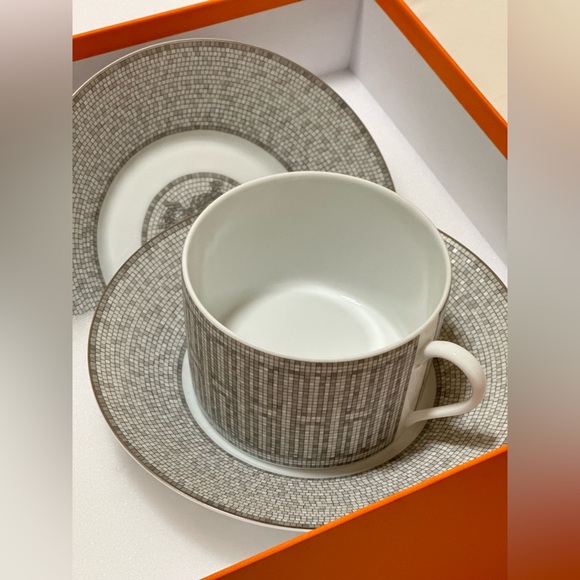Mosaique Au 24 Platinum Breakfast Cup and Saucer Set - Picture 2 of 3